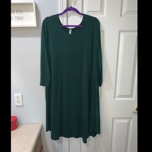 Size 3x dress with pockets. 3/4 sleeve.